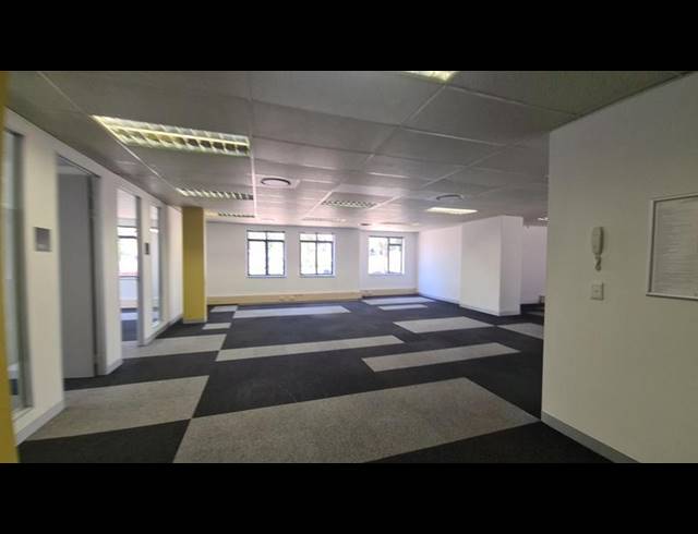 BUSINESS PROPERTY TO RENT IN MENLYN